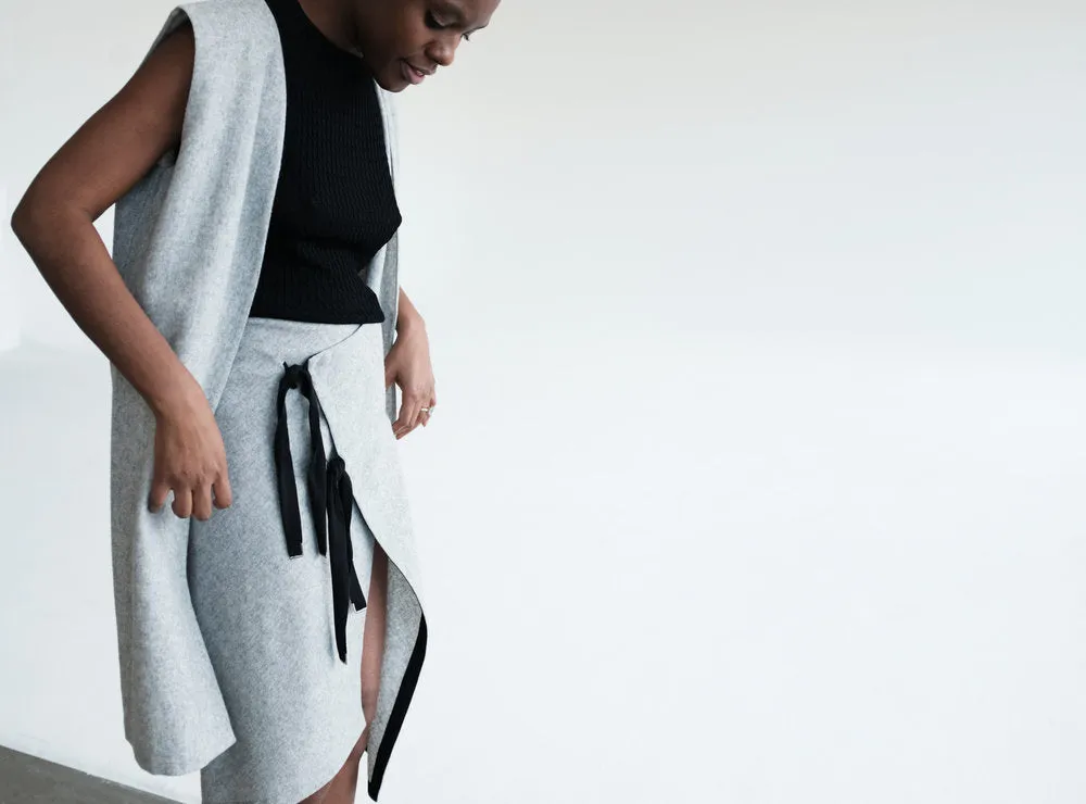 1–0901 GRAY VEST